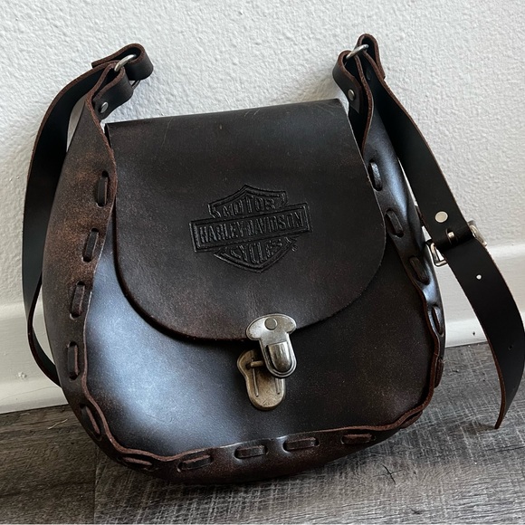 ꧁ Vintage Brown Harley Davidson Handstitched Leather Crossbody Bag ꧂ - Picture 2 of 7